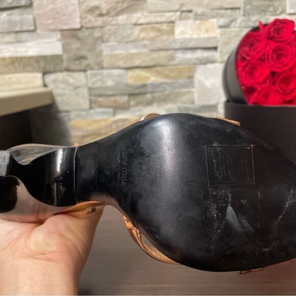 Miu Miu Rose metallic Heels - Size 38. PRICE DROP ‼️‼️‼️‼️‼️ - Picture 2 of 10